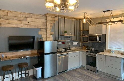 Harrisburg Apartment | Rustic 2BR Loft with River Views