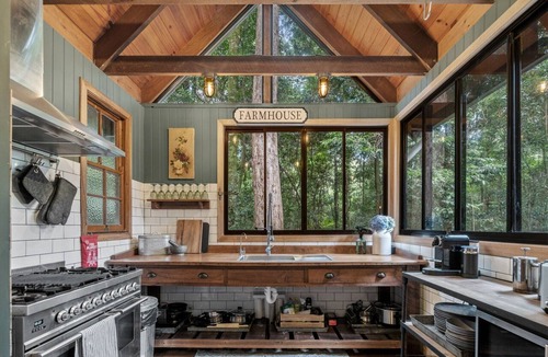 Springbrook Apartment | Rustic 3-Bed Retreat in Springbrook