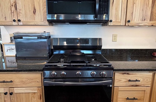 Mount Gilead House | Rustic 3-BR Home. Wooded Setting w/Private Pond and Trail.