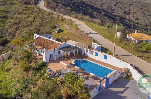 Colmenar House | Rustic 3BR Villa with Large Pool & Views