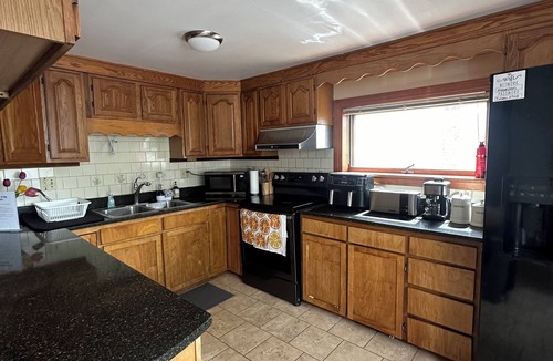 Northfield House | Rustic 4-bedroom house in university town of Northfield. Centrally located.