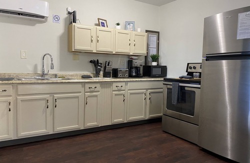 Morgan House | Rustic 4-Suite Home - 30 Mins from Albany GA