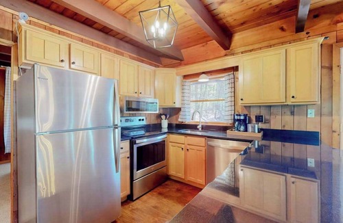 Swanton Ski Chalet | Rustic 4BR Chalet - MOUNTAIN VIEW - Swanton