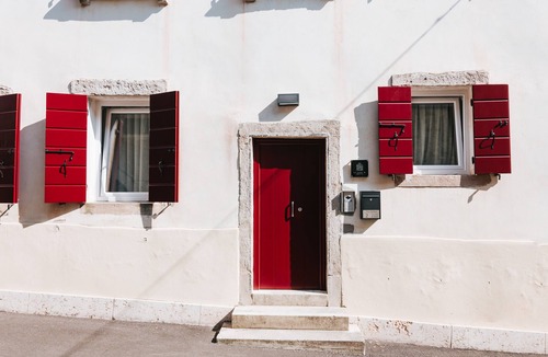 Cison di Valmarino House | Rustic and Bright Holiday Home with Wi-Fi and Air Conditioning