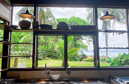 Picinguaba House | Rustic and sophisticated hideaway with seaview