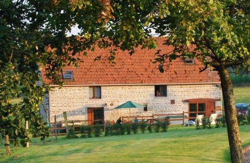 Chalandrey House | Rustic and spacious converted Barn