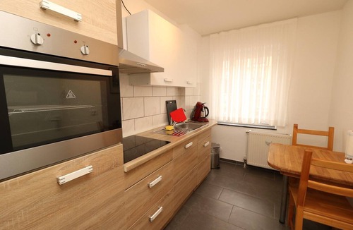 Frohnhausen Apartment | Rustic Apartment in Essen