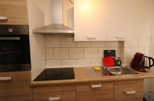 Frohnhausen Apartment | Rustic Apartment in Essen