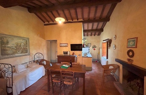 Monteleone d'Orvieto Apartment | Rustic Apartment, Wifi, Perugia