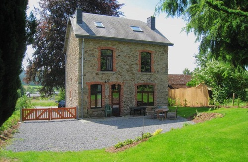 Petit-Thier House | Rustic Ardennes Retreat
