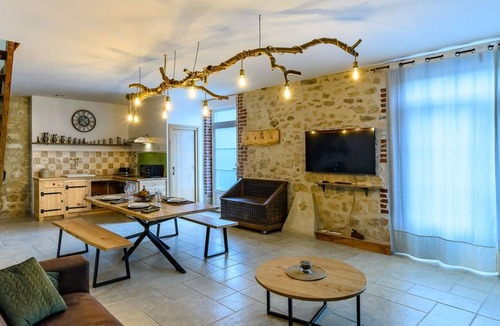 Vauxaillon House | Rustic barn in the countryside. Perfect for recharging your batteries!