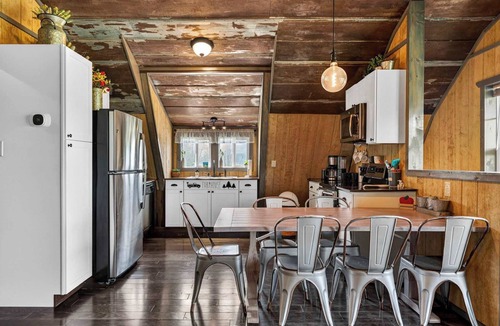 Wardensville House | Rustic Barn Retreat w Hot Tub, Game Room & FirePit