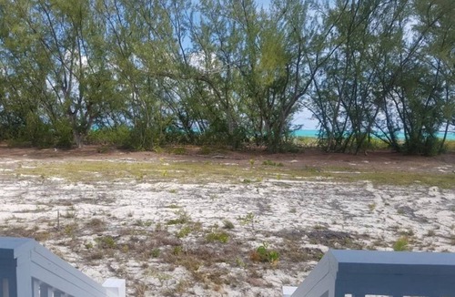 Caicos Islands Cottage | Rustic Beachfront Escape in Bambarra