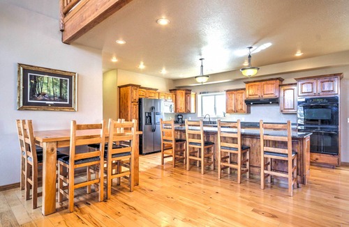 Hatch House | Rustic Bryce Canyon Home w/Deck on Sevier River!