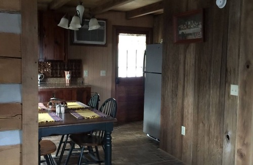 Gainesboro Cabin | Rustic cabin over looking Cordell Hull Lake