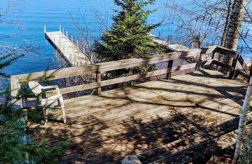 Tower Cabin | Rustic cabin -Pontoon Available for Rent-