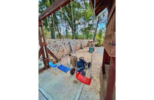 Huasca De Ocampo Cabin | Rustic cabin with games Chiquis by Gestor C3