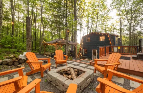 Oakland Cabin | Rustic Charm Meets Modern Boutique + Lake Central + Hot Tub, Sauna, Lake Access