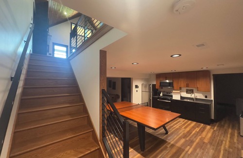 St. James House | Rustic charm meets modern comfort on 154 acres of Missouri countryside.