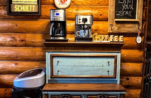 Colgate House | Rustic Charm: Pewaukee Lake Cabin, Sauna & Hot Tub