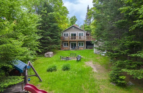Saint-Faustin-Lac-Carre Ski Chalet | Rustic & Charming Mont Blanc Chalet Private Spa