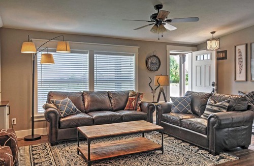 Kingston House | Rustic Chic Home: 10 Mi to Otter Creek State Park!