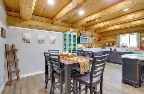 Gusher Cabin | 'Rustic Cliff Ranch B' - Uintah Basin Retreat!
