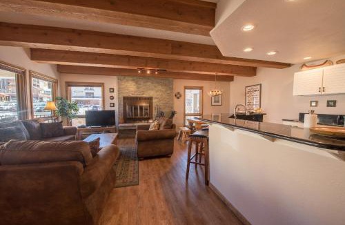 Mount Crested Butte Apartment | Rustic-Contemporary 3Br With Great Views Condo