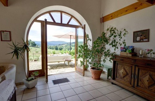 Les Salles Cottage | Rustic cottage for 6 with fireplace and large garden, pets allowed