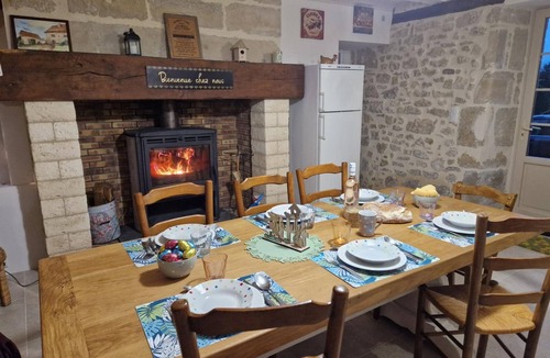 Cherveix-Cubas Cottage | Rustic cottage with private pool and Wifi