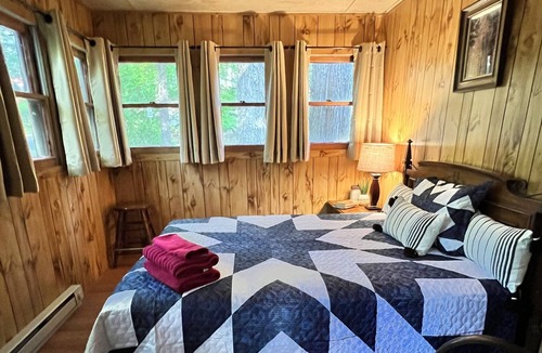Smallwood Cottage | Rustic & Cozy little cabin in the whimsical hamlet of Smallwood