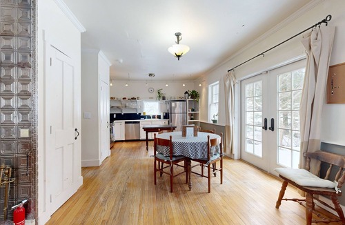 Barnard House | Rustic dog-friendly home near Woodstock & skiing with views of Barnard Brook