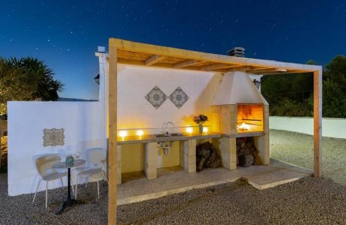 Ibi Villa | Rustic Escape by Fidalsa