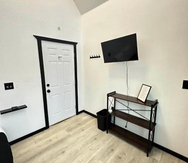 Houston House | Rustic Family Bunk #5