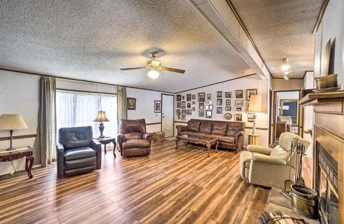 Sugar Grove House | Rustic Family Home + Acreage ~ 20 Mi Hocking Hills