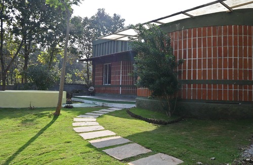 Hosur Villa | Rustic Farmpool