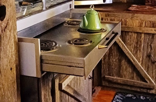 Blue Ridge Mountains Cabin | Rustic fireplace 1800s Log Cabin WIFI TV, Sleeps 8, see details read discounts