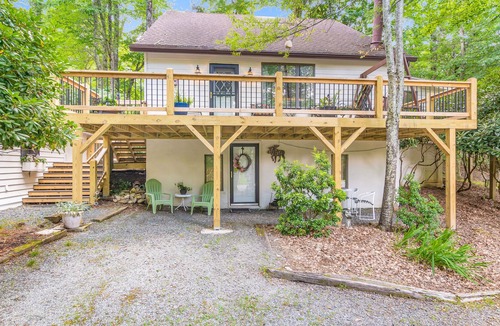 Charter Hills House | Rustic gem near skiing & town with fast WiFi, deck, patio, grill & private W/D