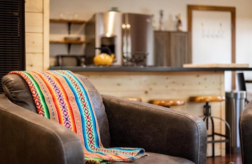 Christmas Valley House | Rustic Haven
