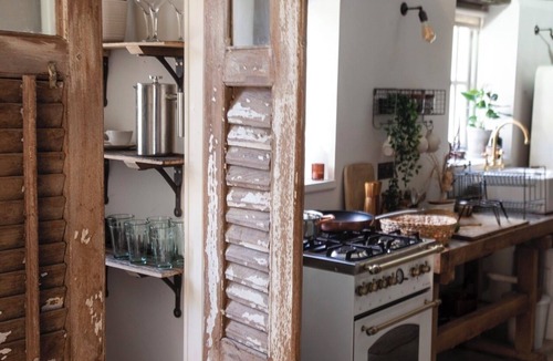 Stow-on-the-Wold House | Rustic Hideaway Cottage (Stow-on-the-Wold), Beautiful Mezzanine Cottage in the heart of Stow