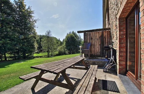 Sainte-Ode House | Rustic holiday home in Sainte-Ode with garden