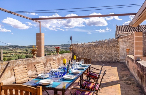 Montuiri House | Rustic Holiday Home "Son Costa" with Mountain View, Garden, Pool & Wi-Fi