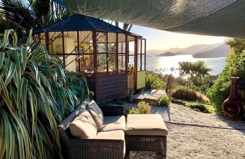 Kenepuru Head RV Rental | Rustic Holiday Rental with Beautiful Views of Kenepuru Sound in South Island