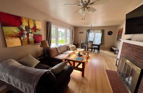 Riverdale House | Rustic home only 5 minutes from Lake Sakakawea & Missouri River! Pet-friendly.