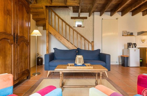 Sartilly-Baie-Bocage Cottage | Rustic house, pets welcome - 4 guests