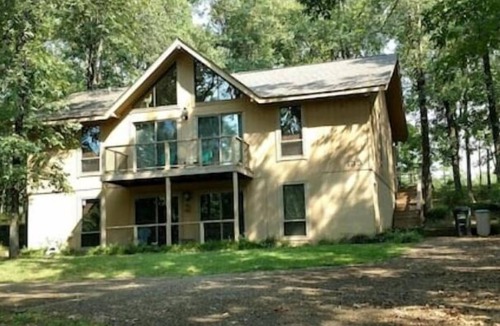 Jones Mills House | Rustic house
