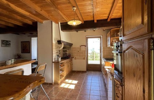 Laprugne Cottage | Rustic house with fireplace, garden, and pets allowed in Laprugne