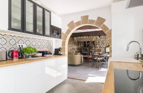 Sourdeval Cottage | Rustic house with garden - 4 guests