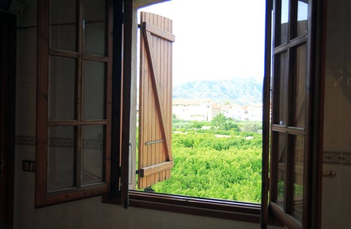 Xerta House | Rustic housing with stunning views to enjoy in family.