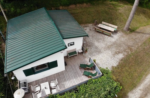 Grafendhron Cottage | Rustic hunting cottage with valley view in the Hunsrück